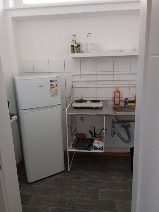 Apartment Koblenz Naehe Uni Und Bwzk Exteriör bild