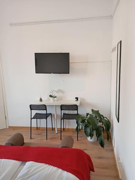 Apartment Koblenz Naehe Uni Und Bwzk Exteriör bild